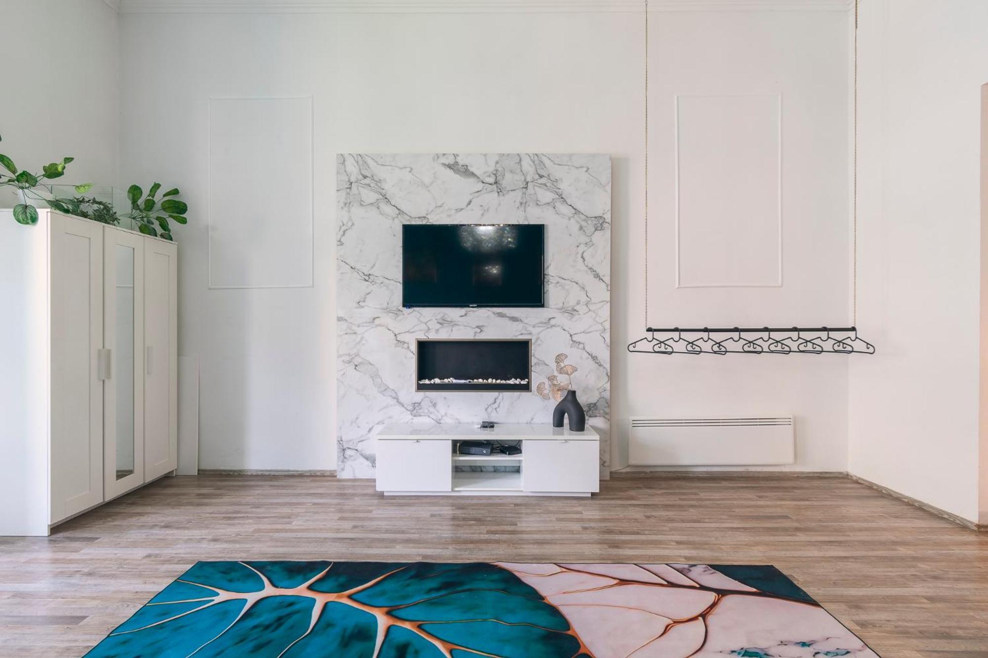 Art Deco Grand Apartment Large Livingroom Area , Fireplace — Photos 2